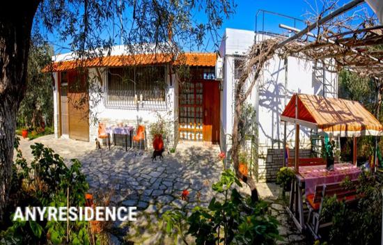 Дом в городе в Ситонии