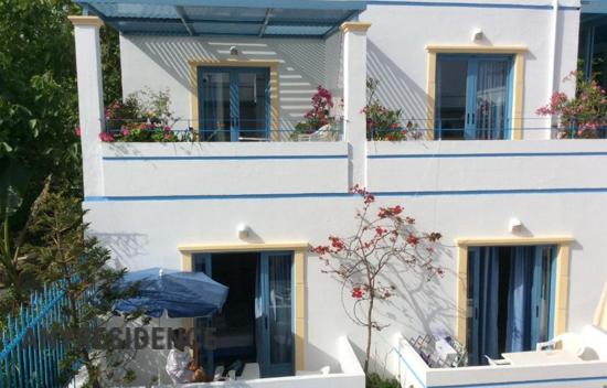 Отель в Даратсосе