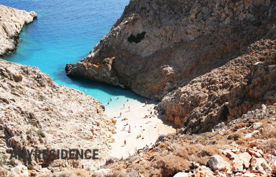 Отель в Калатасе