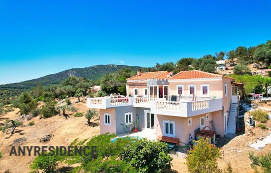 Дом в городе в Эрмиони